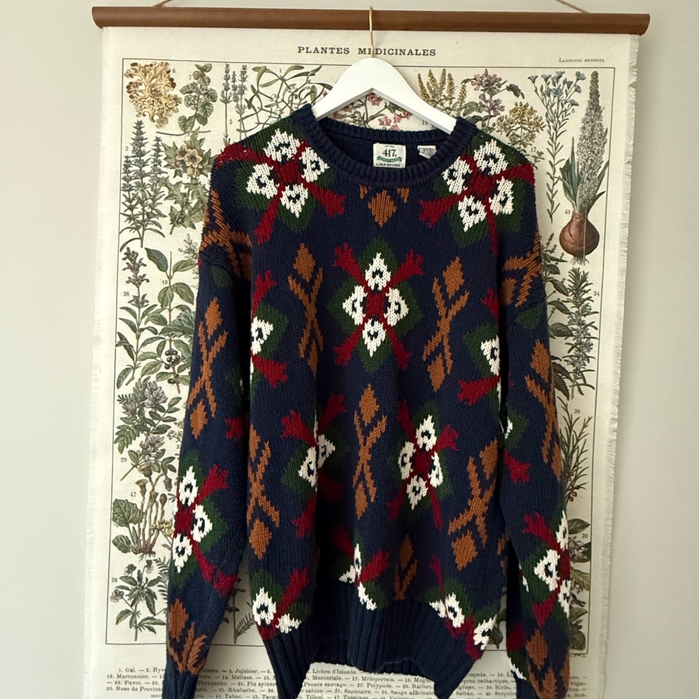 Vintage Van Heusen Navy, Brown, Burgundy, and Green Patterned Sweater